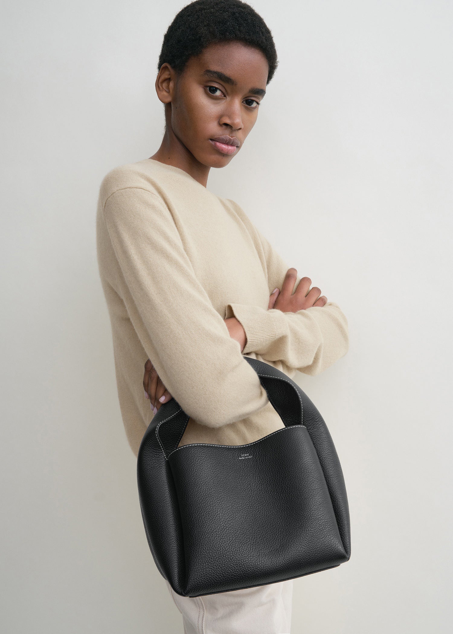 Grained-leather bucket bag black