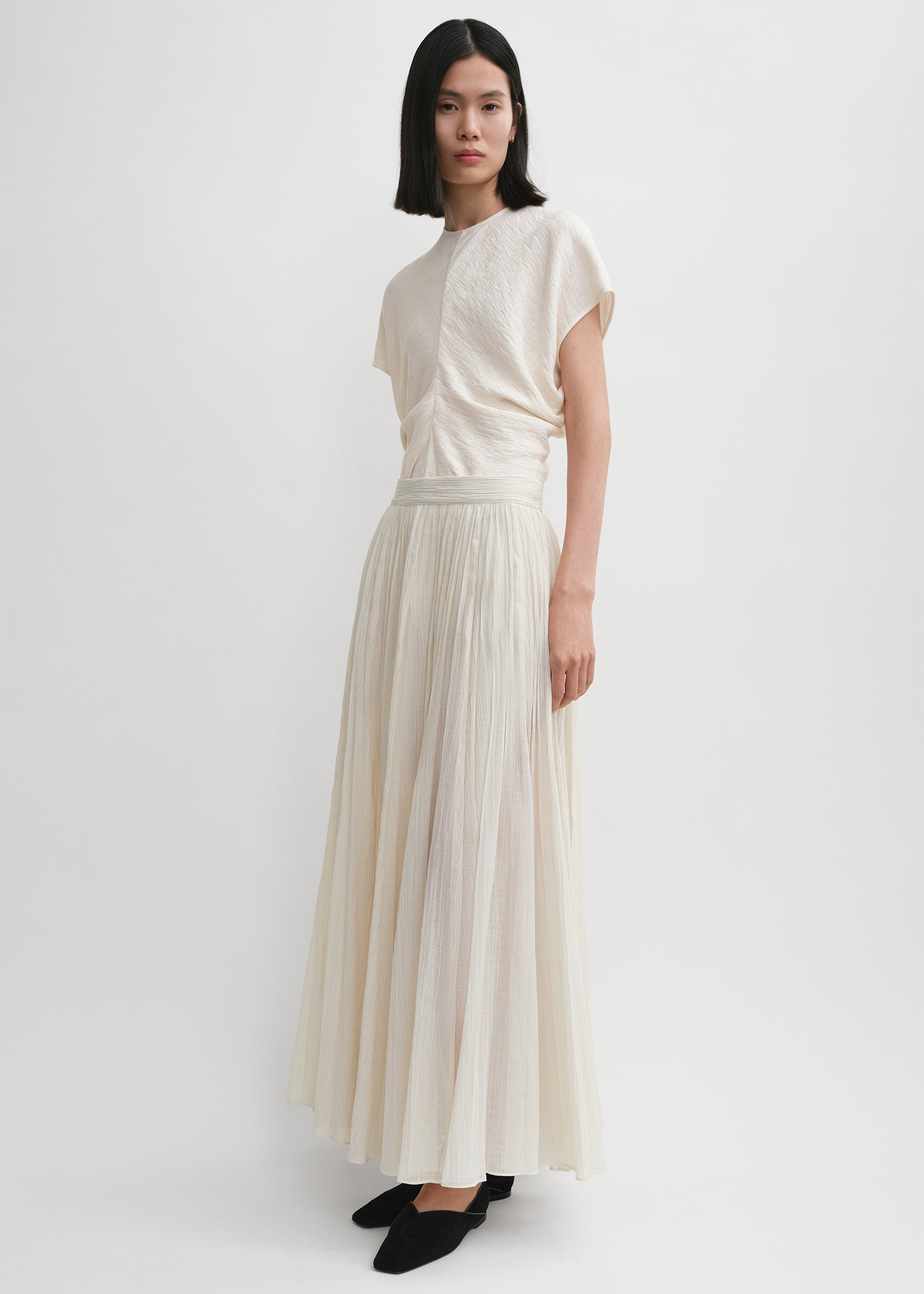 Crinkled plissé skirt meringue