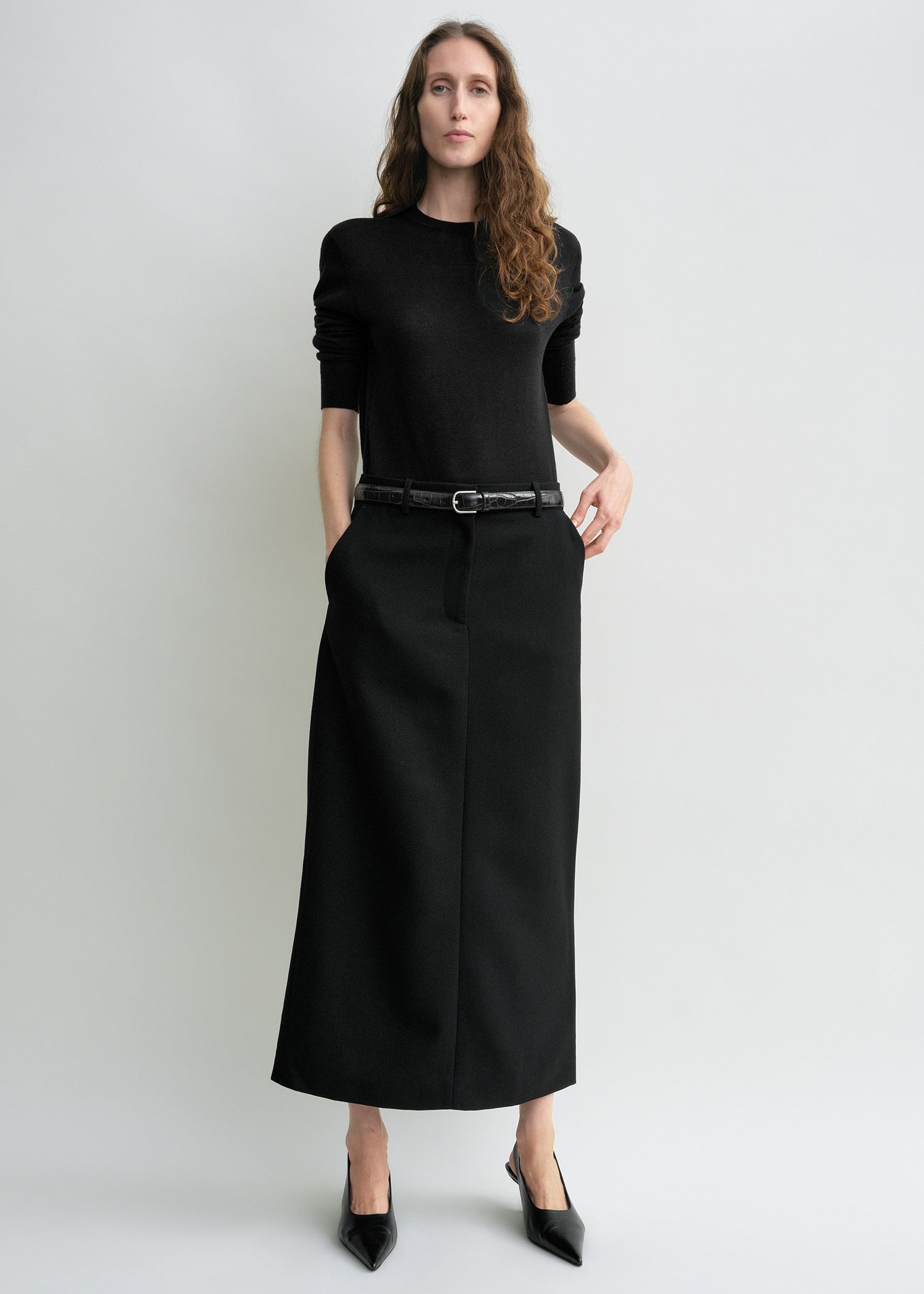 Low-waist straight skirt black