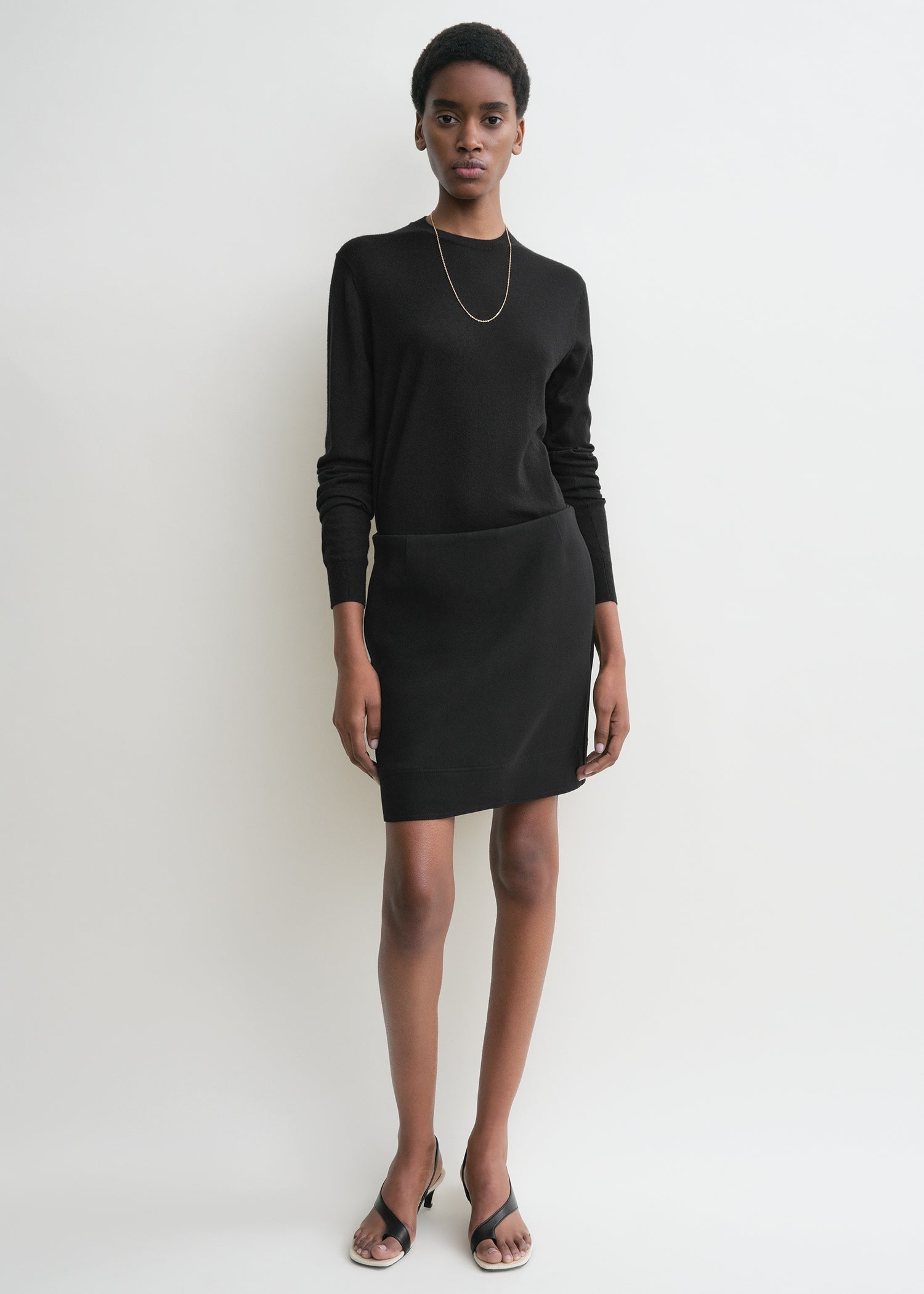 Crepe mini skirt black
