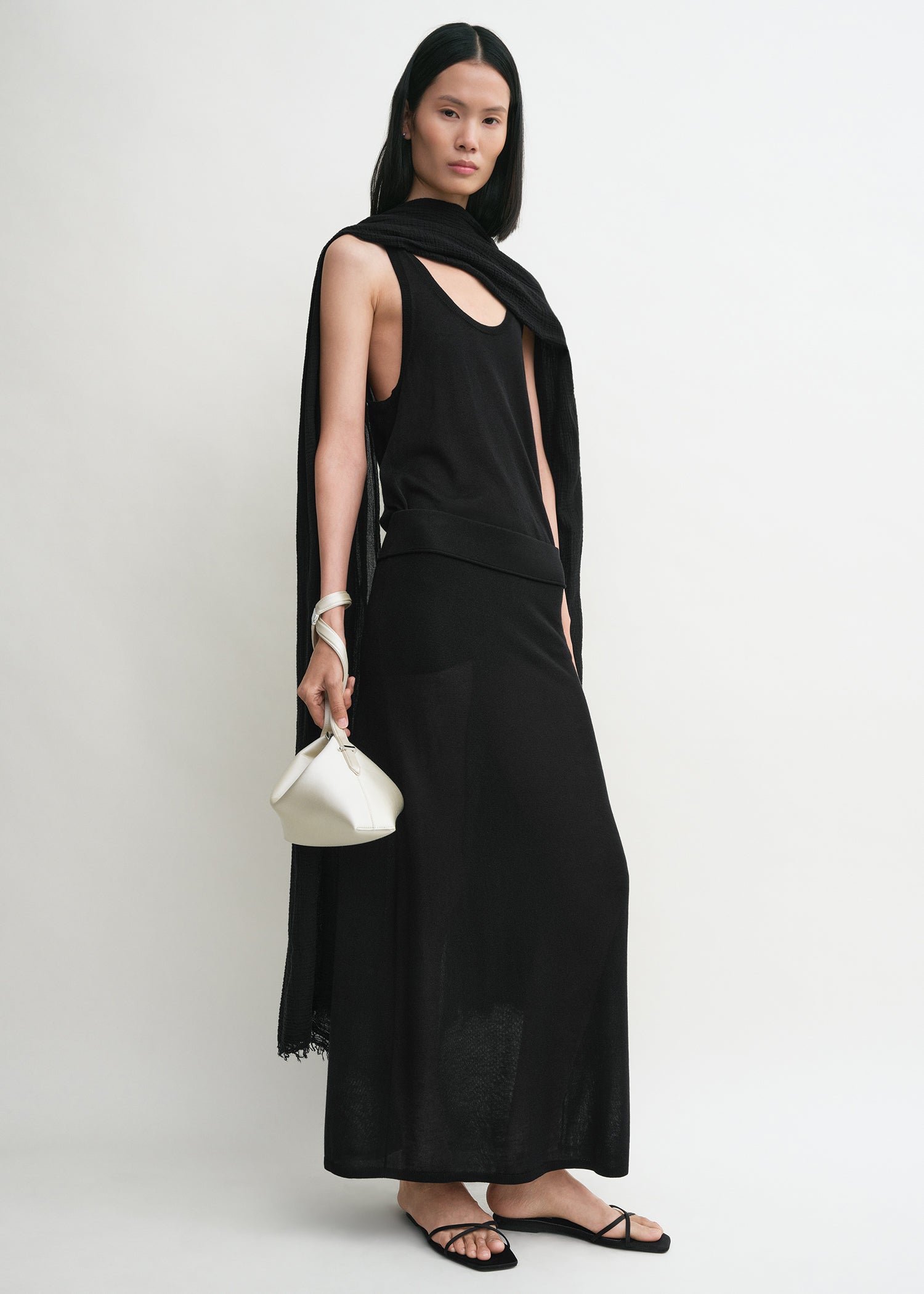 Long knit skirt black