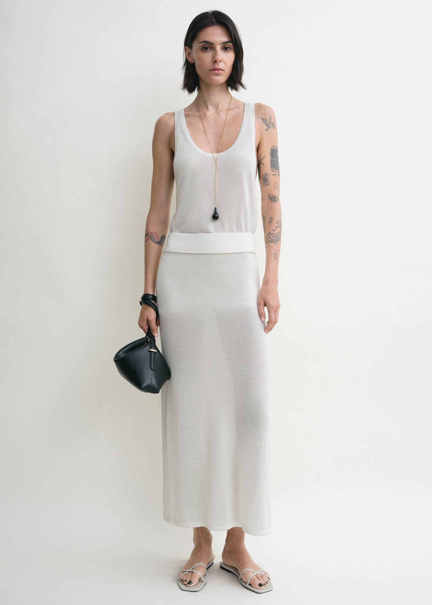 Long knit skirt white