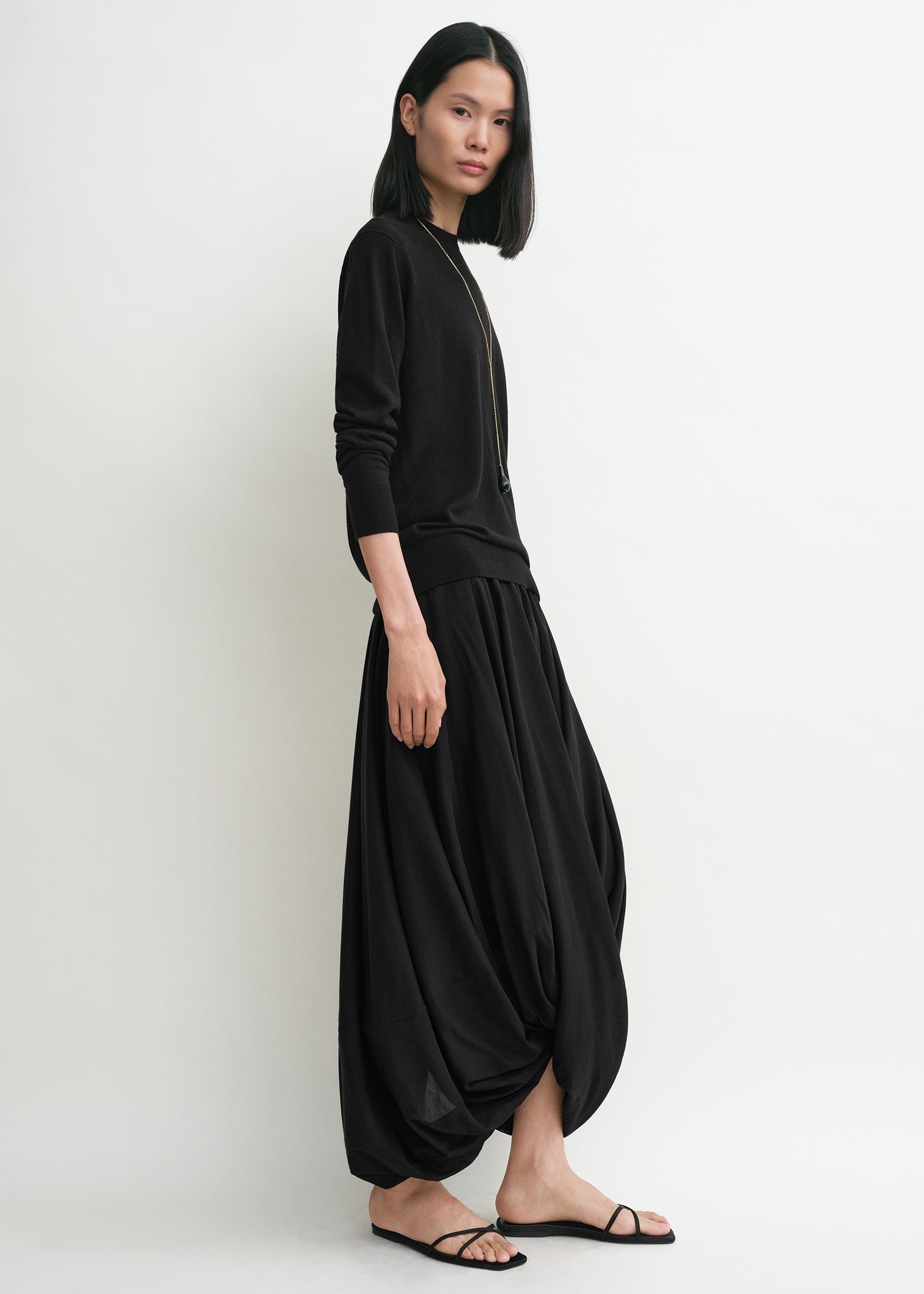 Cocoon skirt black