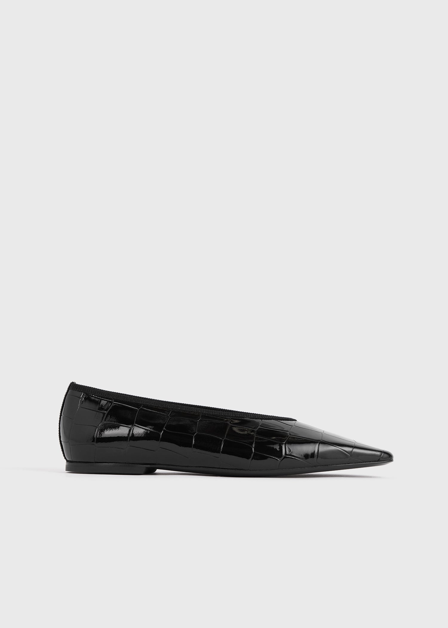 Minimalist croco-embossed ballerinas black