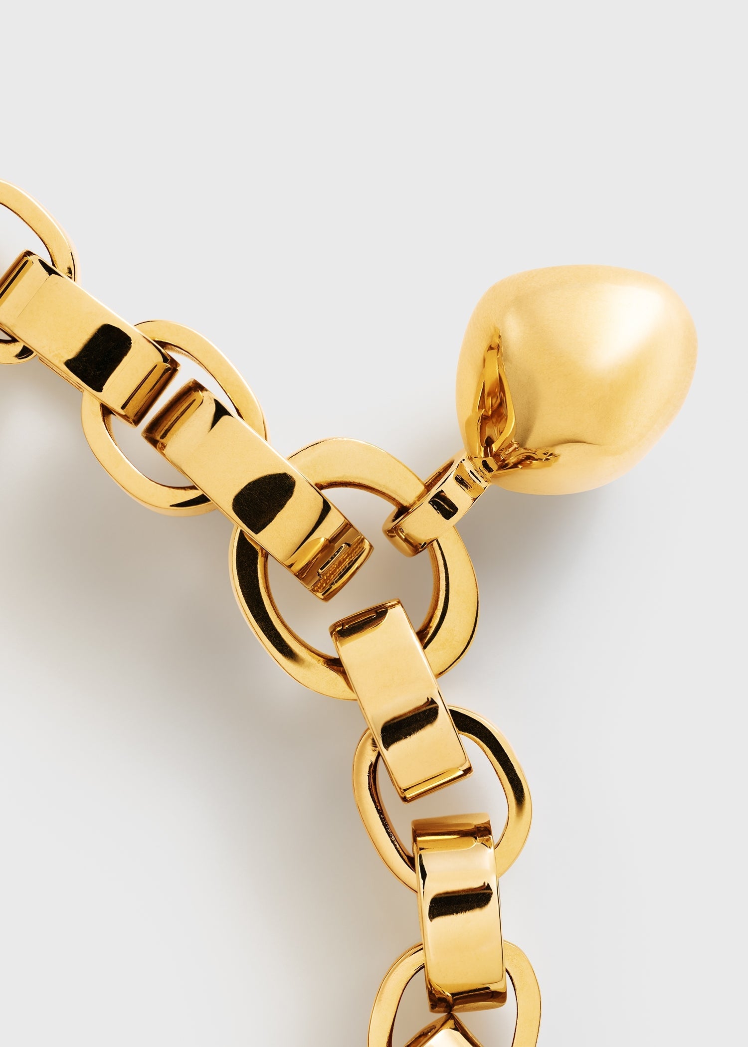 Pebble bracelet gold