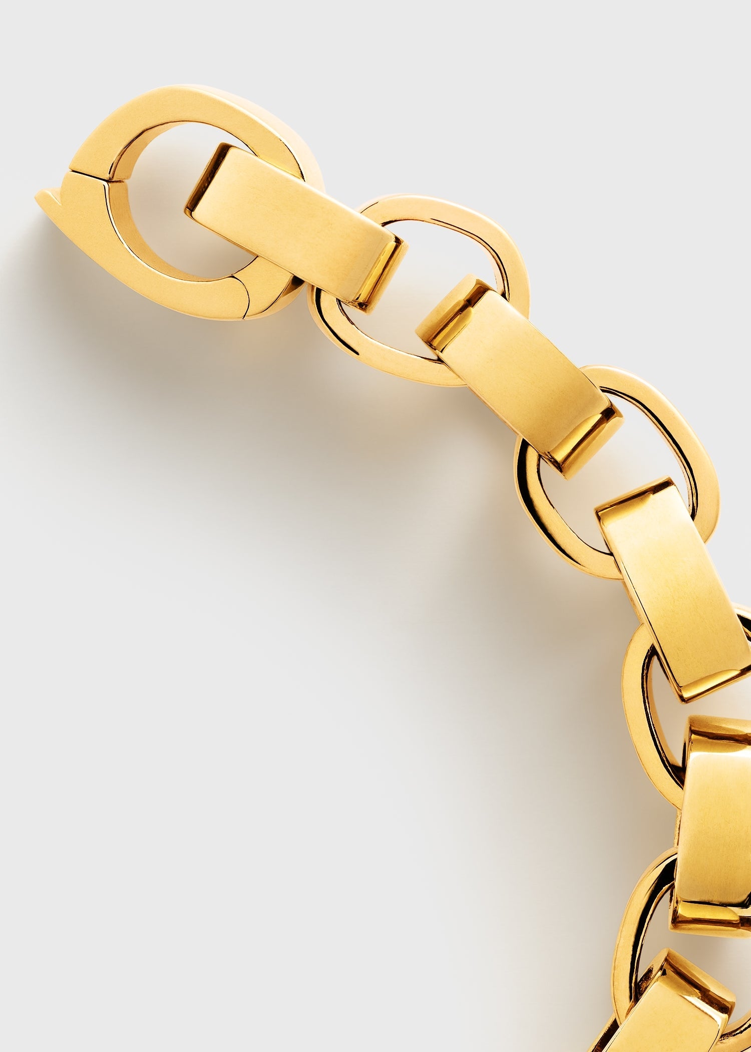 Pebble bracelet gold