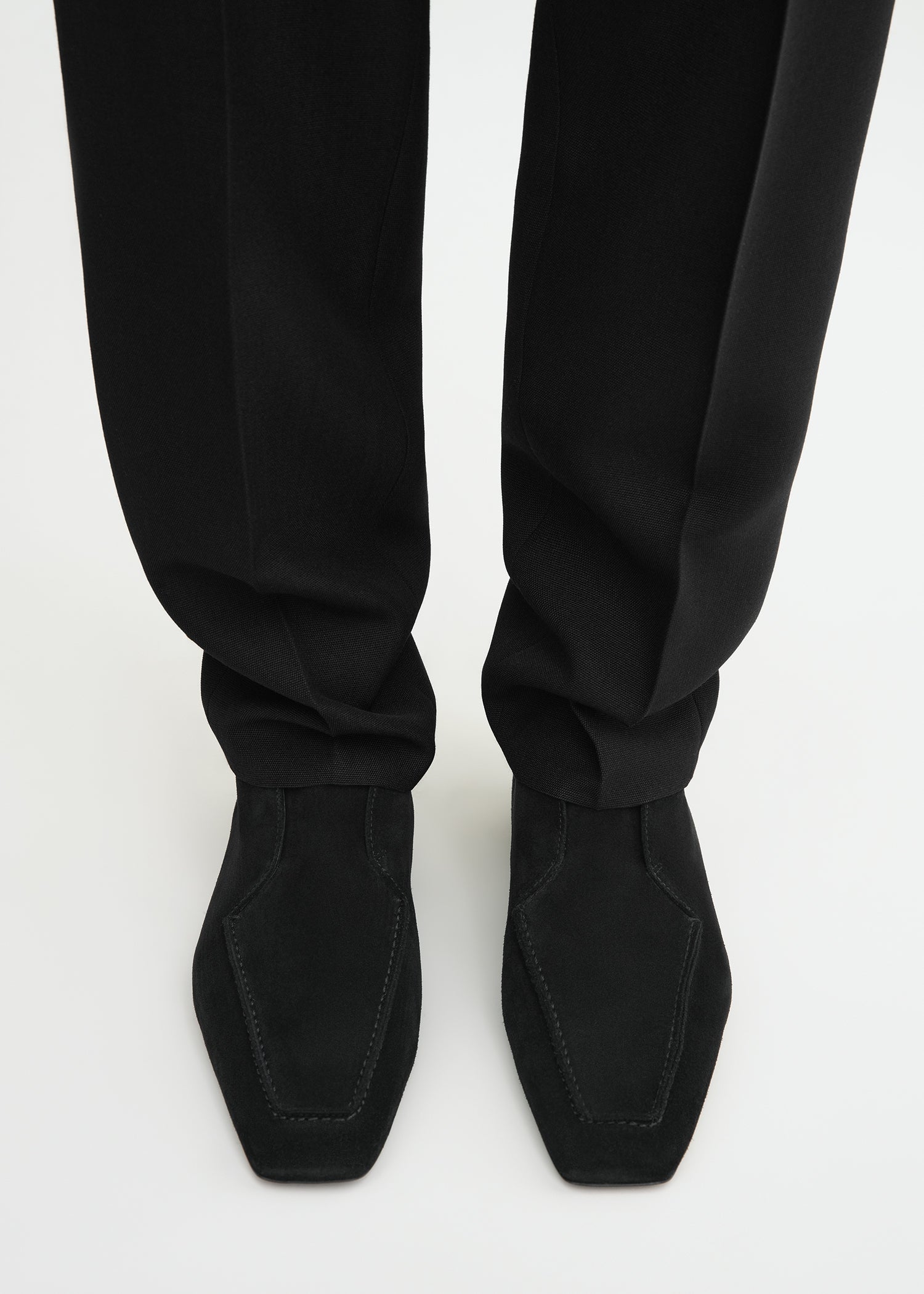 Loafer boots black