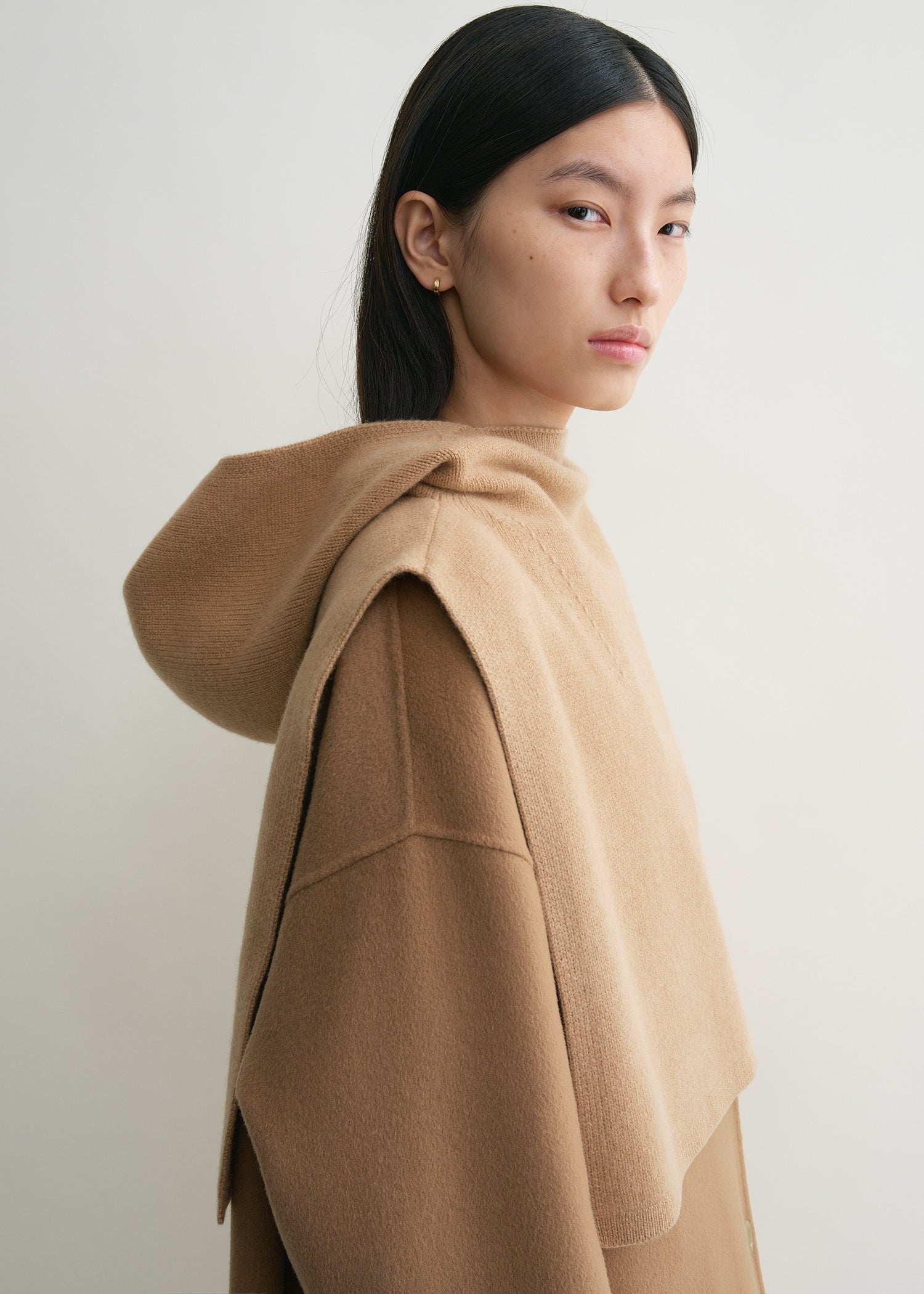Wool cashmere hoodie bib camel