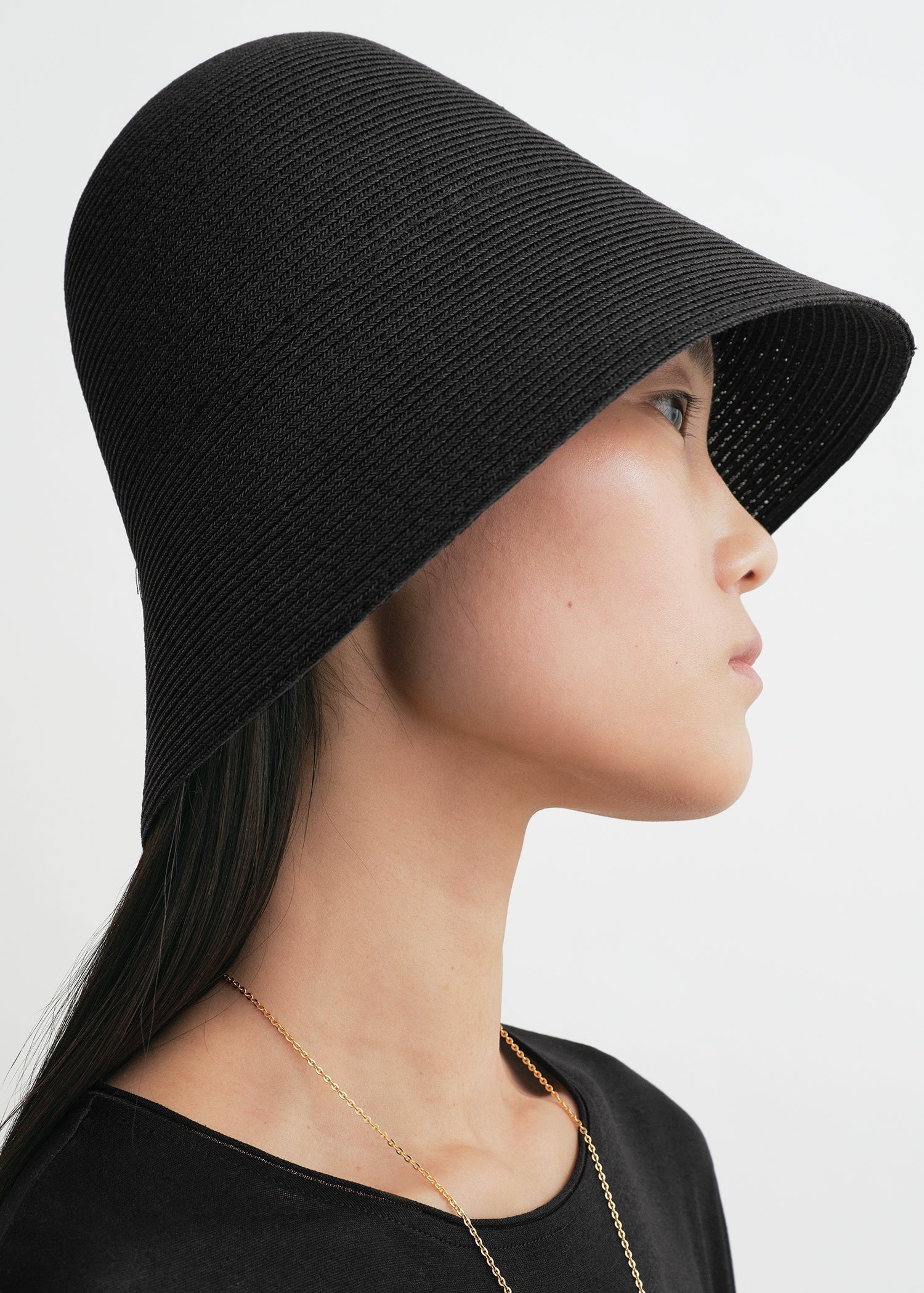 Paper sun hat black