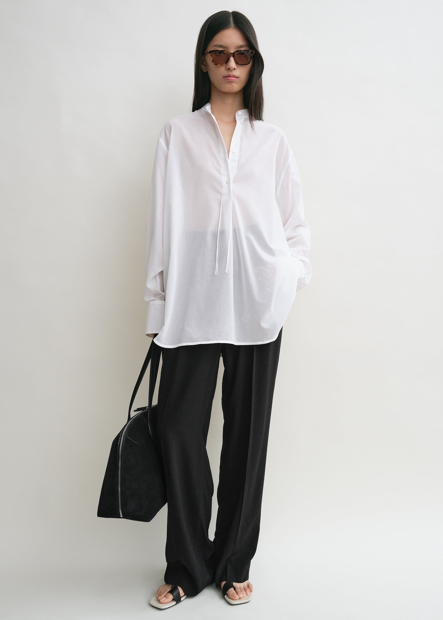 Stand-collar shirt white