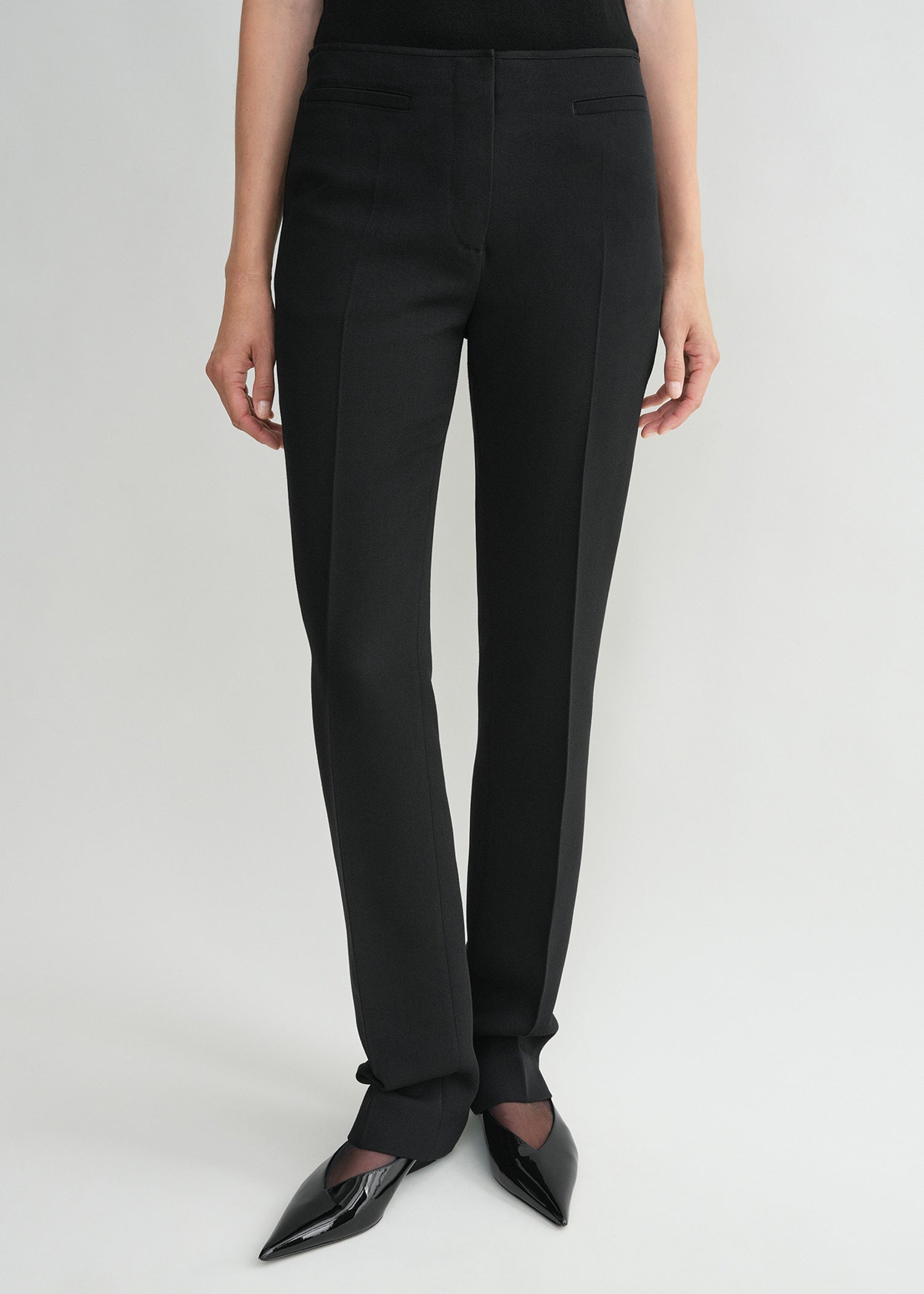 Low-waist cigarette trousers black