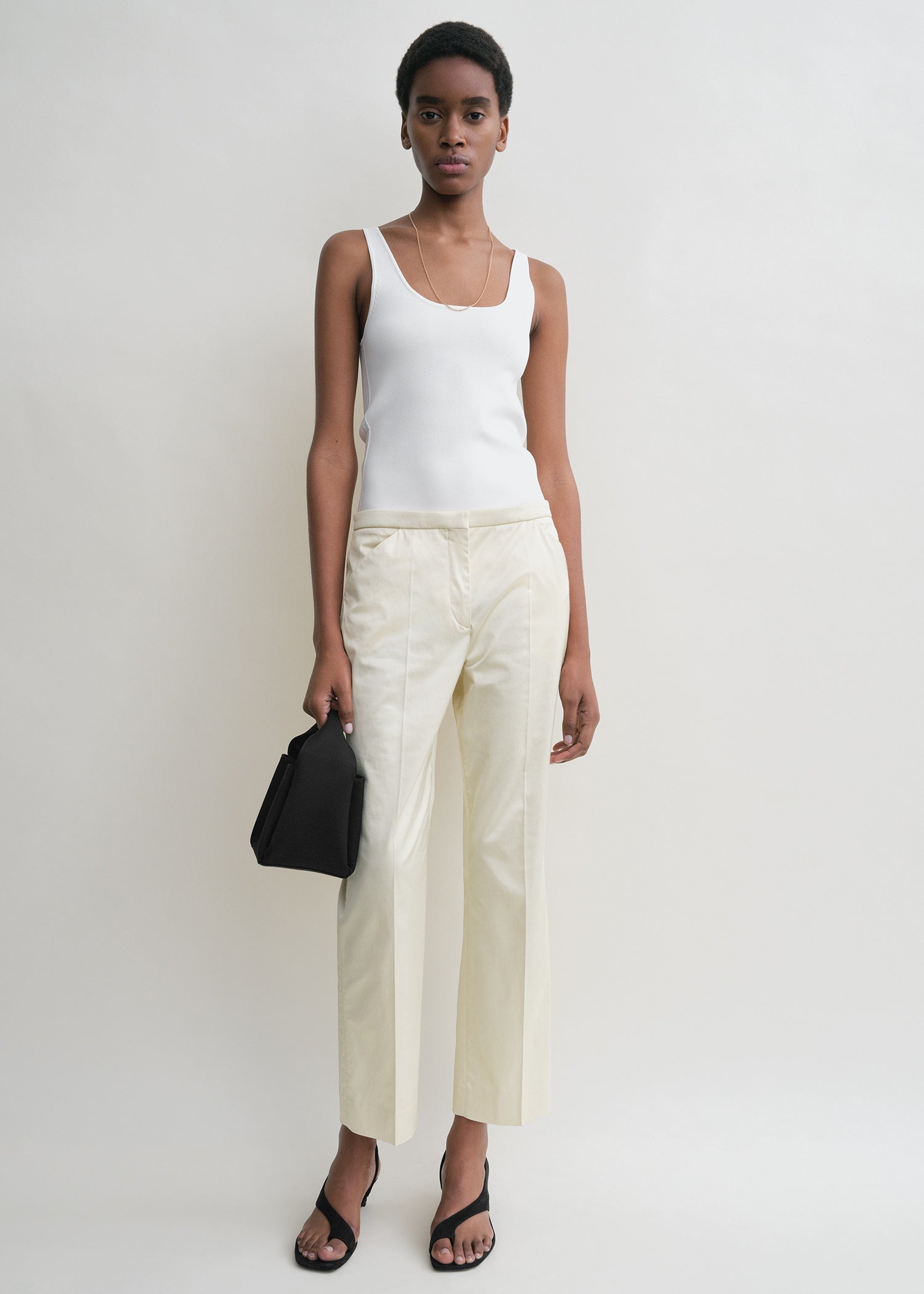 Cropped straight trousers ecru